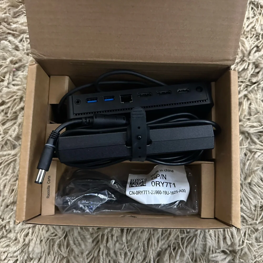 Dell D6000 USB-C Universal 4K Docking Station 130W Power Adapter & DisplayLink